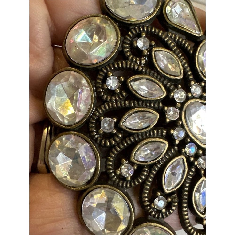 Unique Brass Tone Heart Shaped Belt Buckle With Clear Iridescent Stones 3” By 2” - Picture 8 of 15